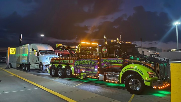 heavy recovery, tractor trailer towing, nashville, tn, priority wrecker service inc